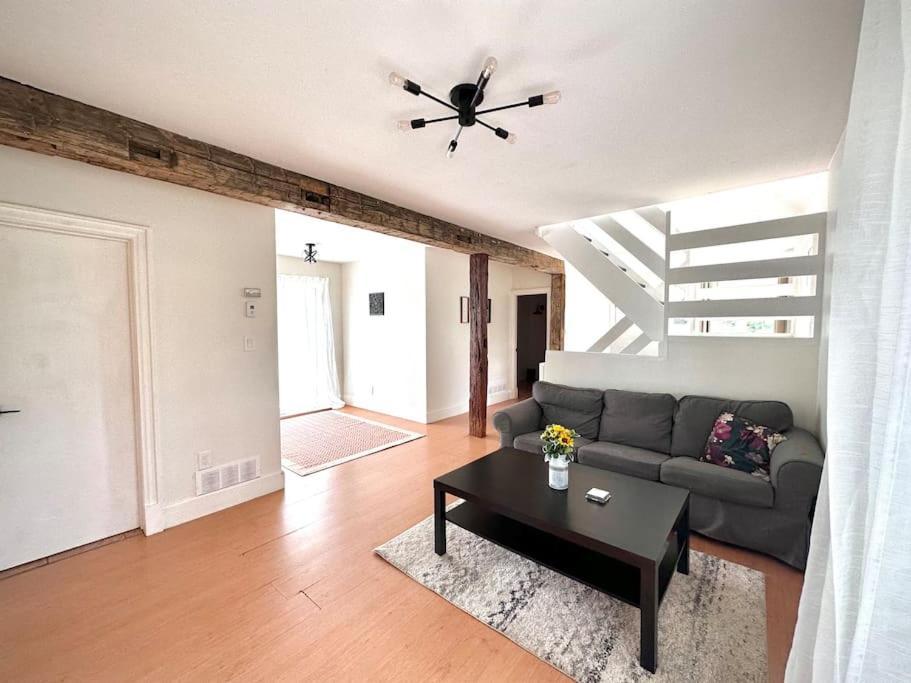 Cottage Retreat On 11 Acres Flesherton Bagian luar foto