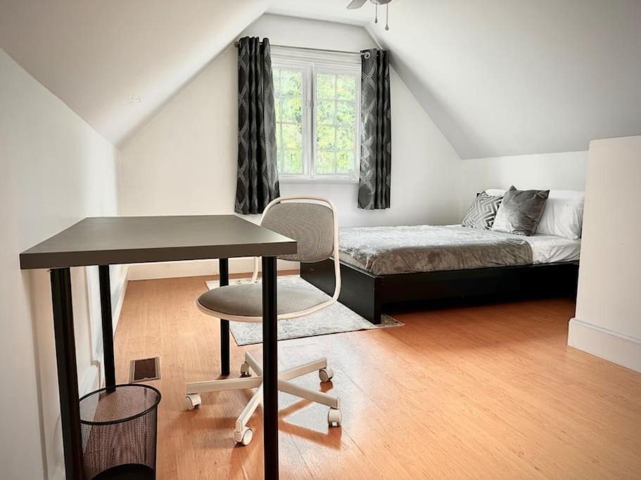 Cottage Retreat On 11 Acres Flesherton Bagian luar foto