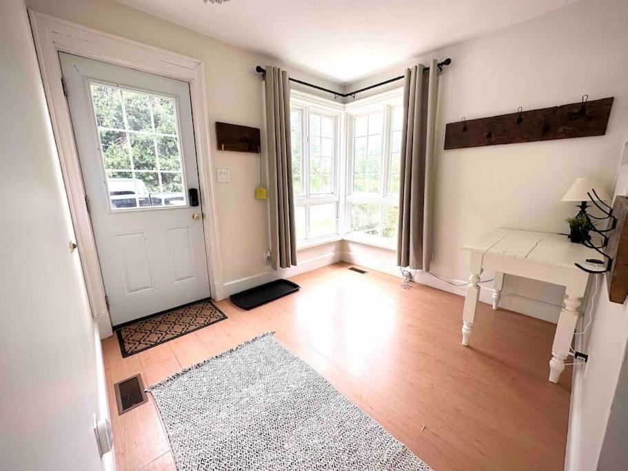 Cottage Retreat On 11 Acres Flesherton Bagian luar foto