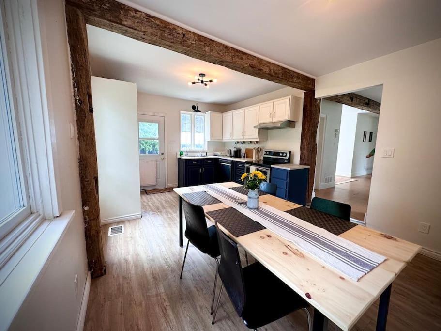 Cottage Retreat On 11 Acres Flesherton Bagian luar foto